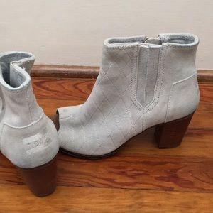 TOMS booties size 7